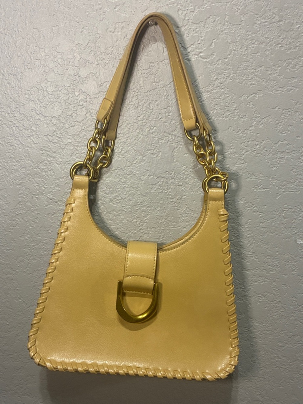 Antik Kraft Yellow Shoulder Bag with Gold Chain Accents